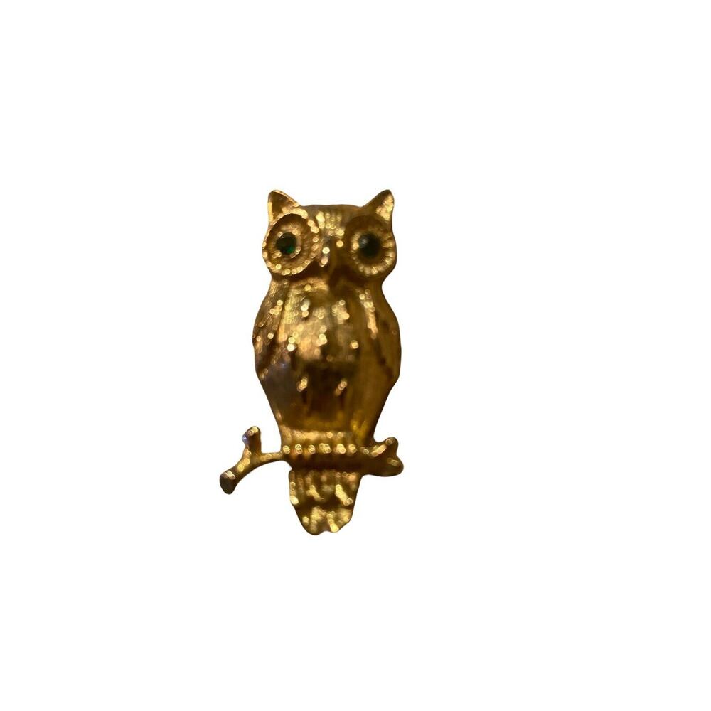 Vintage gold tone owl head branch rhinestone emerald eyes pendant